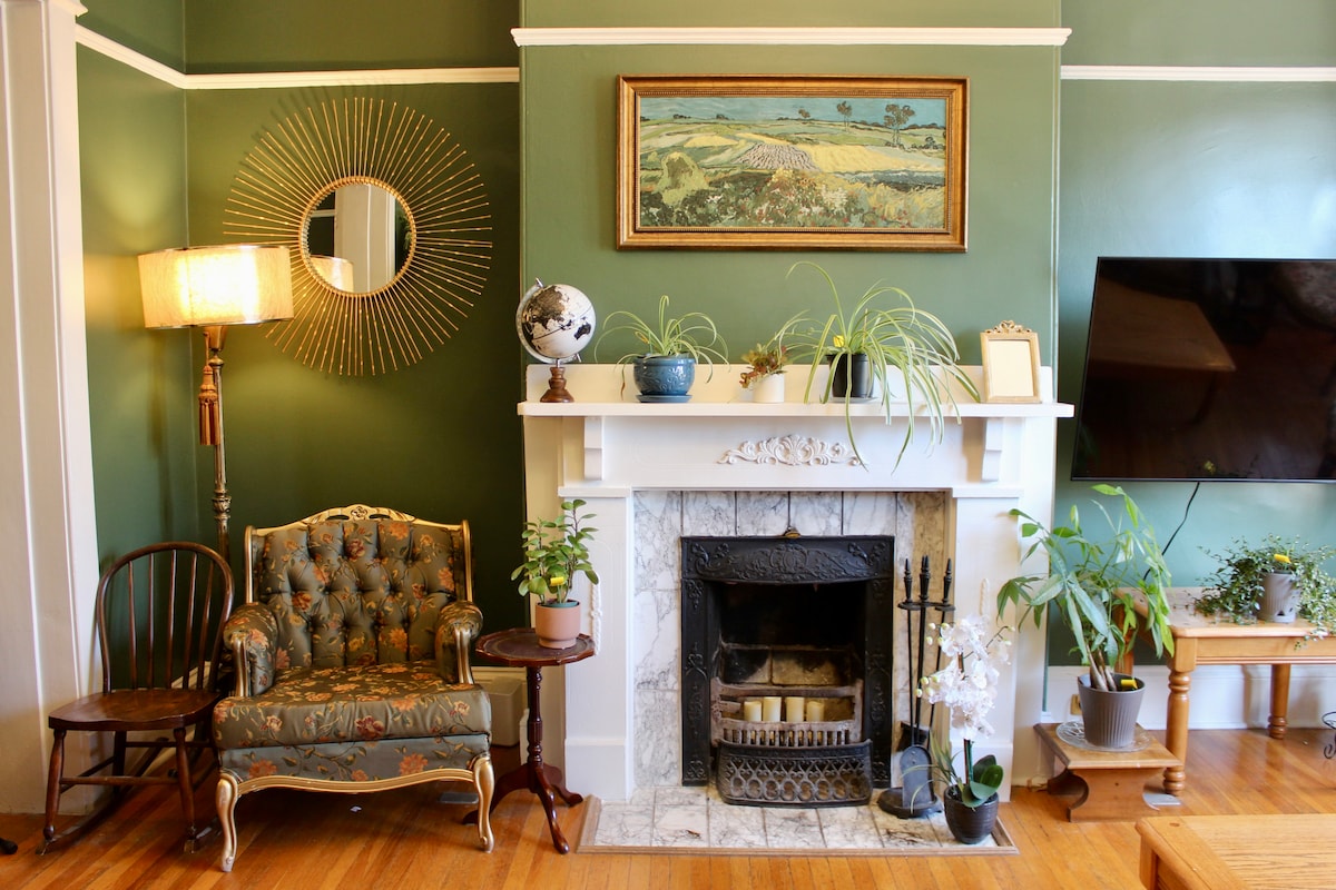 The LaCour House heritage living room